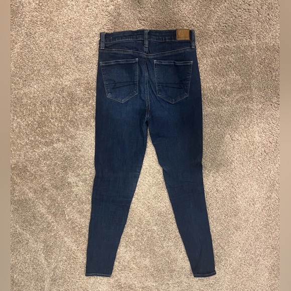 American Eagle Jeans 6 Long - Great Condition. - Picture 2 of 2